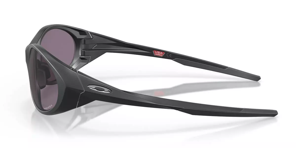 Kính mát OAKLEY 9438 01