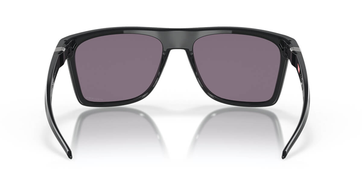 Kính mát OAKLEY 9100 01