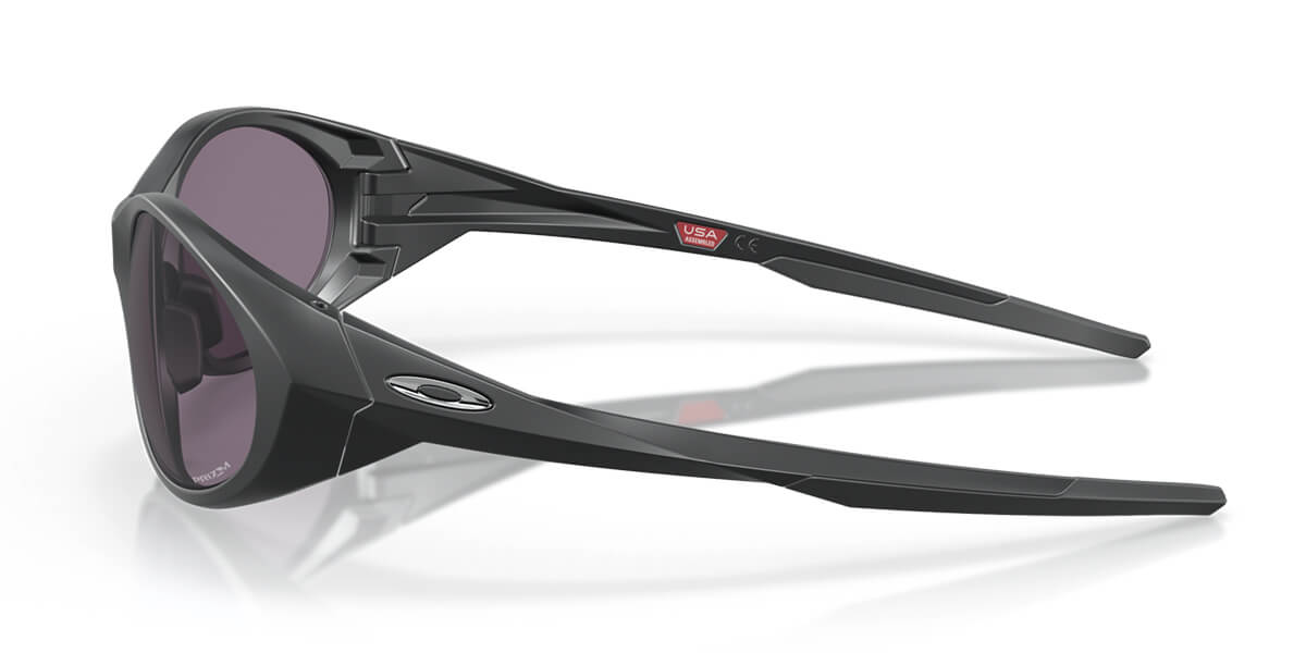 Kính mát OAKLEY 9438 01